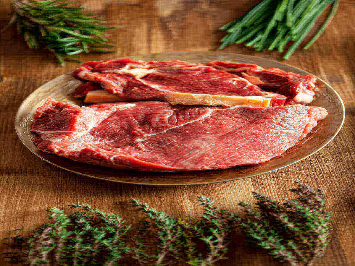 The Vitamins and Minerals Found in Camel Meat